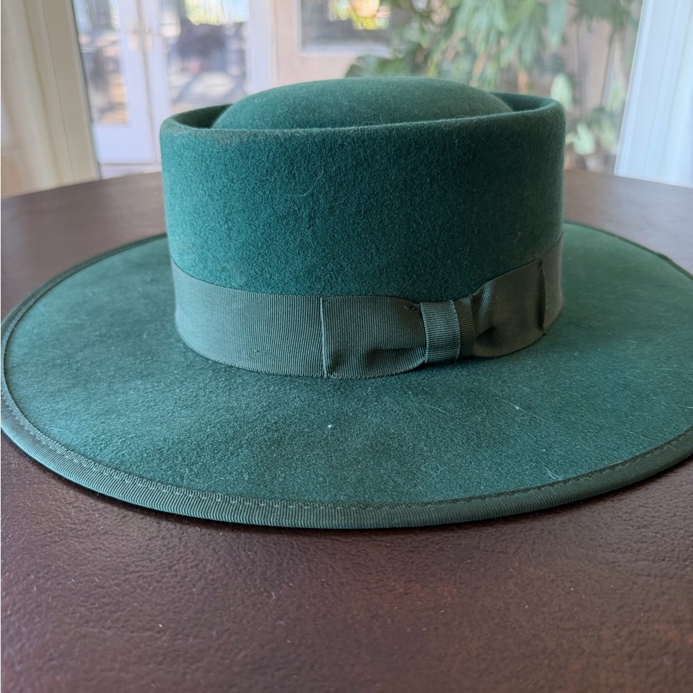 Elegant Green Women's Hat